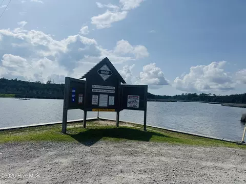 View/Area - 648 Shell Hill Rd, Sea Level, NC 28577 photo 6 of 14
