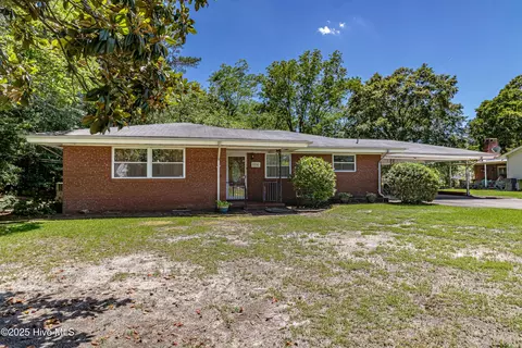 106 E New Hope Rd, Goldsboro, NC 27534