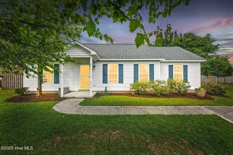 2827 Sapling Cir, Wilmington, NC 28411