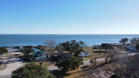 View/Area - 919 Seashore Dr, Atlantic, NC 28511 photo 2 of 11