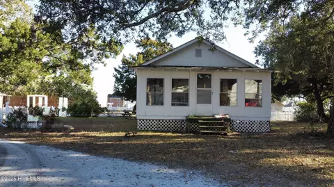 Exterior - 919 Seashore Dr, Atlantic, NC 28511 photo 9 of 9
