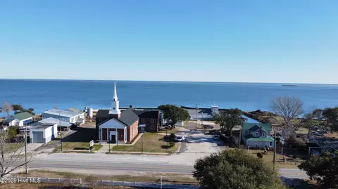 View/Area - 919 Seashore Dr, Atlantic, NC 28511 photo 1 of 11
