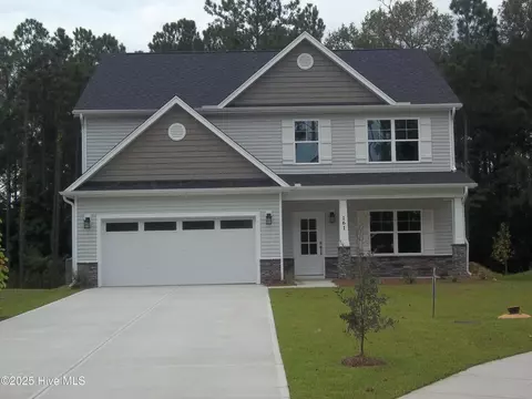161 Portico Ct, Hampstead, NC 28443