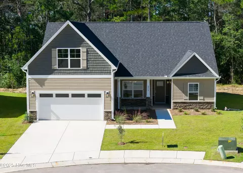 171 Portico Ct, Hampstead, NC 28443