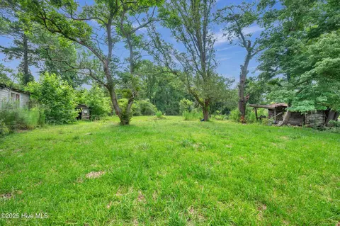 15339 Nc Hwy 210, Rocky Point, NC 28457