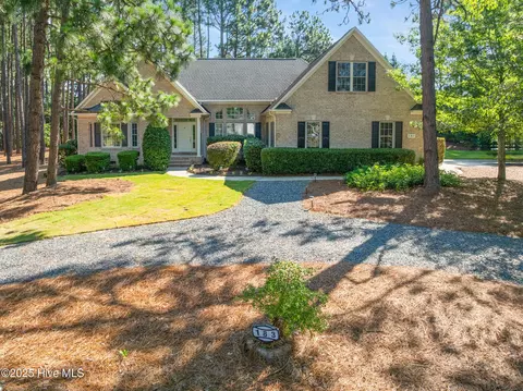 183 Baker Cir, West End, NC 27376