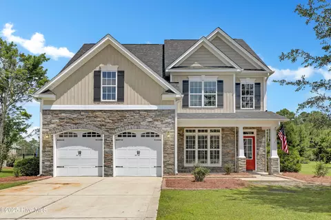 420 Meadowland Cir, Maple Hill, NC 28454