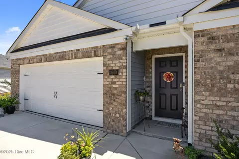 3100 March Ct, Greenville, NC 27834