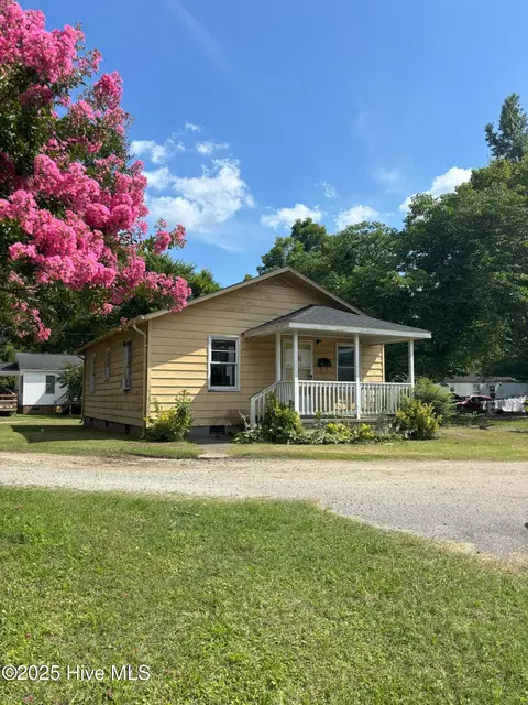 109 Bowser Ct, Plymouth, NC 27962