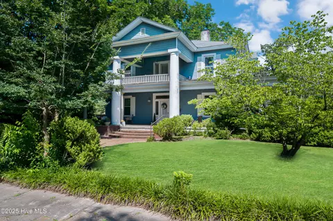 3466 S Contentnea St, Farmville, NC 27828