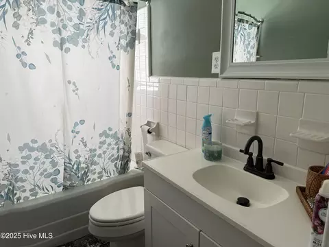 404 Broad St, Aulander, NC 27805 photo 18