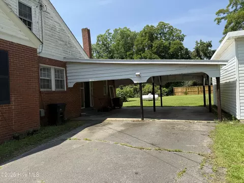 404 Broad St, Aulander, NC 27805 photo 6