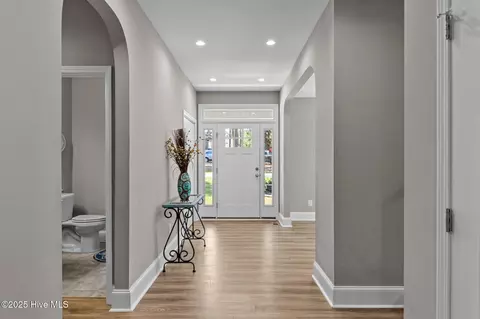 Entry Way - 16 Starlit Ln, Pinehurst, NC 28374 photo 2 of 10