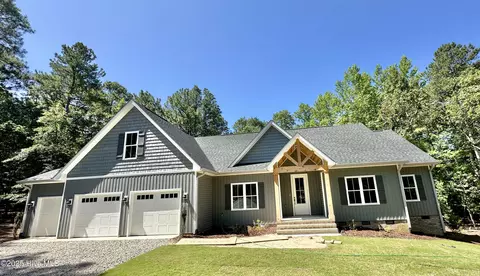 107 Brandywine Dr, Seven Lakes, NC 27376