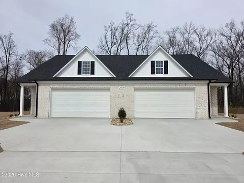 2000 Dartford Dr #B, Greenville, NC 27858