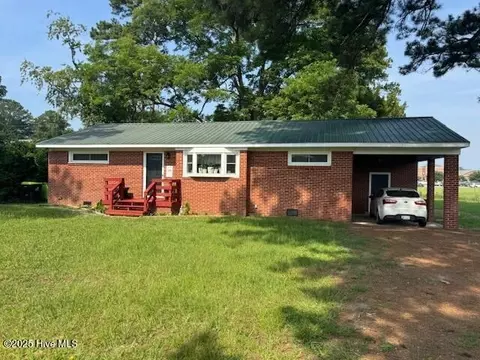 1009 Curtis St N, Ahoskie, NC 27910