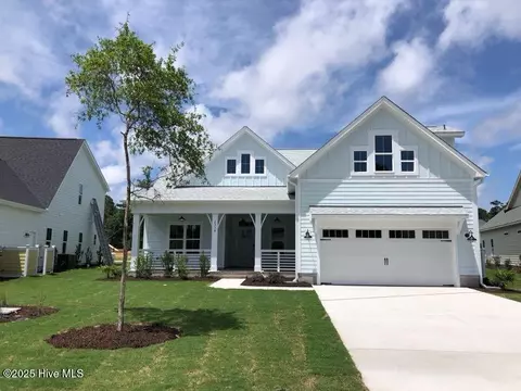 2334 Crescent Bay Dr, Southport, NC 28461