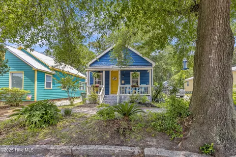 613 S 7th St, Wilmington, NC 28401