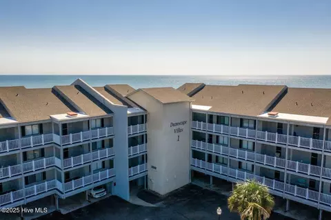 2111 W Fort Macon Rd #204, Atlantic Beach, NC 28512