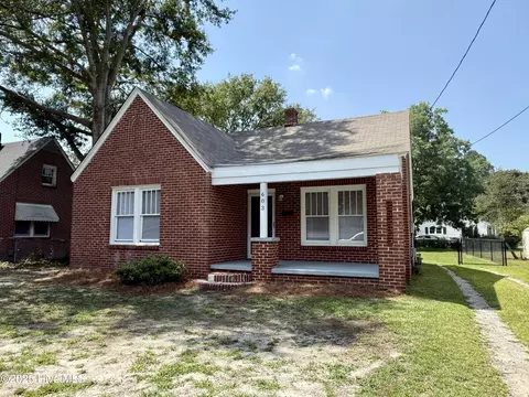 603 E 8th St, Washington, NC 27889 photo 2