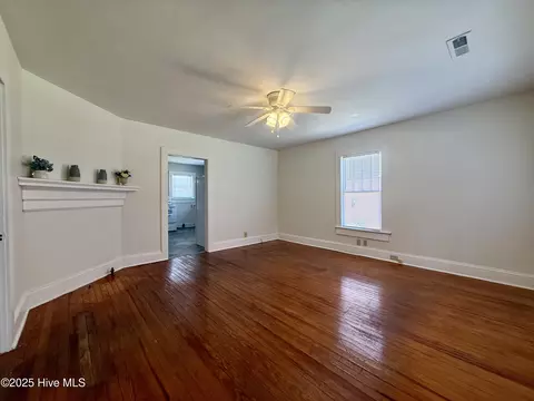 603 E 8th St, Washington, NC 27889 photo 11
