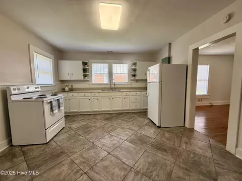 603 E 8th St, Washington, NC 27889 photo 18