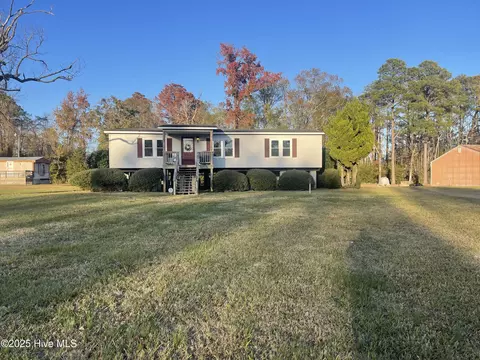 2537 Whichards Beach Rd, Chocowinity, NC 27817