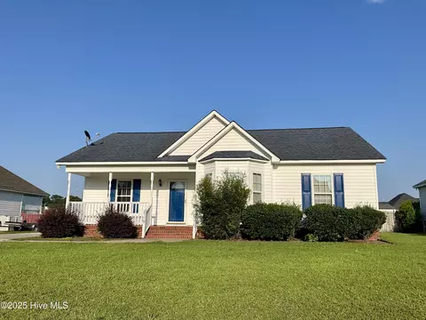 2119 Preston Trails Dr, Winterville, NC 28590