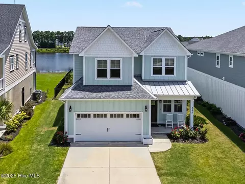 385 Summerhouse Dr, Holly Ridge, NC 28445