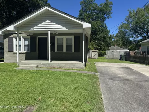 113 N Jarvis St, Greenville, NC 27858