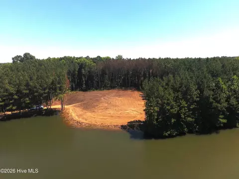 230 Whites Crossing Ln, Whiteville, NC 28472