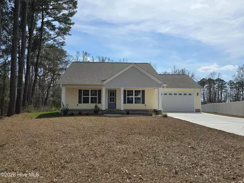 94 Osprey Watch Ln E, Oriental, NC 28571