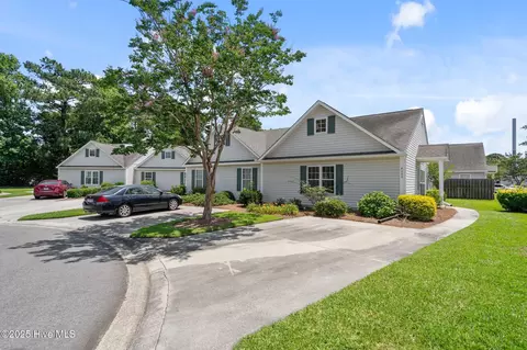 4609 Song Sparrow Ct, Wilmington, NC 28412