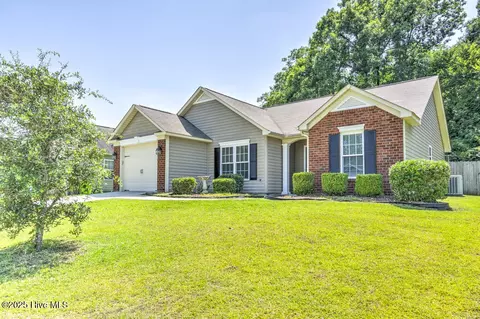 3605 Christian Ct, New Bern, NC 28560