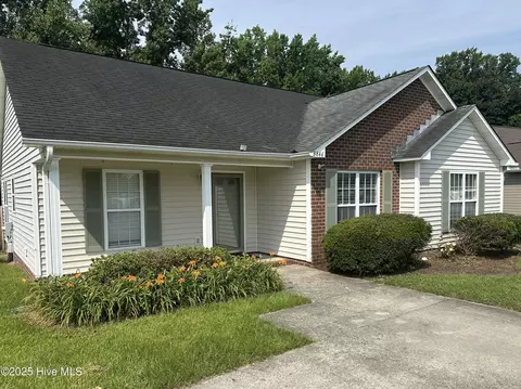 3846 Countryaire Dr, Ayden, NC 28513