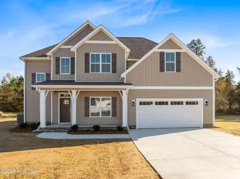 1075 Buckley Dr, Grimesland, NC 27837