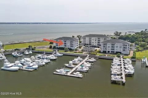 150 Lands End Rd #B22 THE SHORES, Morehead City, NC 28557