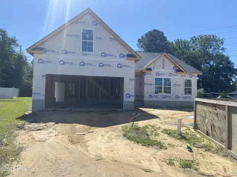 701 Oleander Dr, Greenville, NC 27858