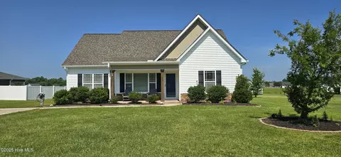 196 Asheberne Dr, Washington, NC 27889