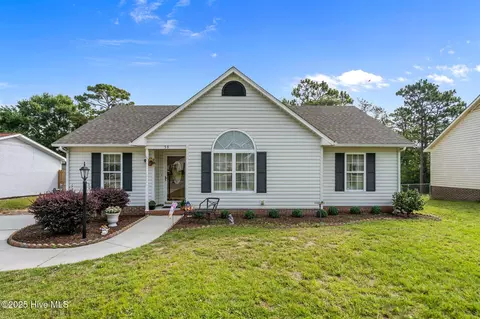 58 Crystal Rd, Southport, NC 28461