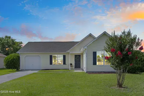 6739 Newbury Way, Wilmington, NC 28411