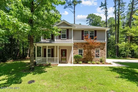 650 Ginseng Dr, Vass, NC 28394