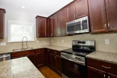 Kitchen - 50 Pedley Pl, Cameron, NC 28326 photo 4 of 4