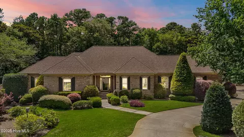 2000 Marsh Harbor Pl, Wilmington, NC 28405