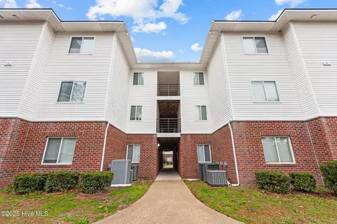 322 Brownlea Dr #C3, Greenville, NC 27858