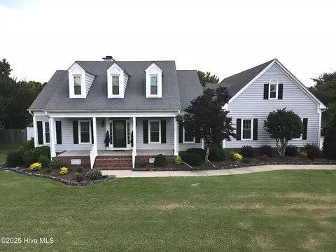 4409 Pinehurst Dr N, Wilson, NC 27896