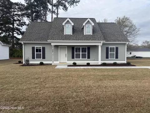 708 Pope St, Grifton, NC 28530
