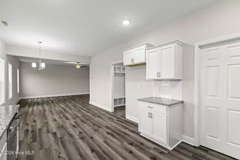Entry Way - 770 Aria Ln, Hubert, NC 28539 photo 5 of 6