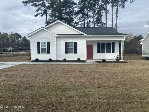 714 Pope St, Grifton, NC 28530