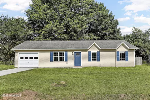 308 Steller Rd, Jacksonville, NC 28540